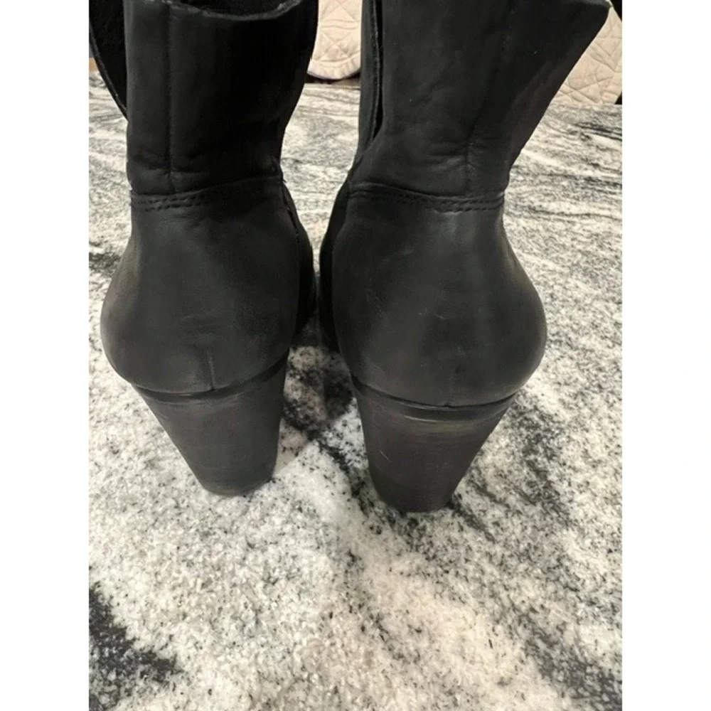 Vince Camuto Helyn Ankle Boots Women 10 Black Good Leather Split Shaft Heel